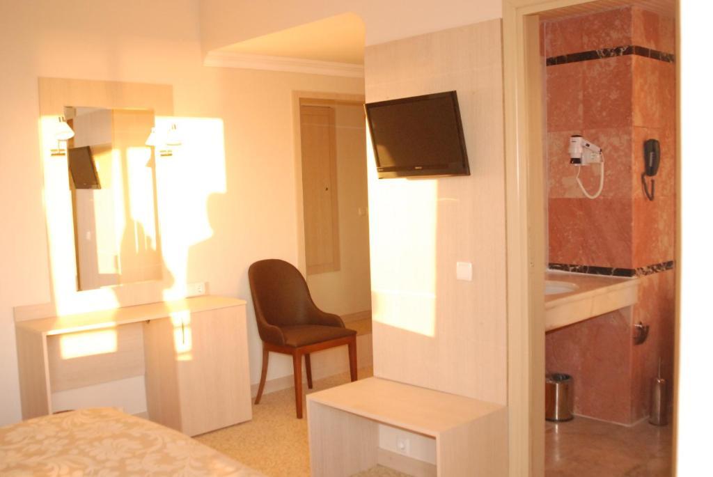 Hotel Suix Lara Antalya Cameră foto